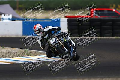 media/Jun-07-2025-TrackDaz (Sat) [[4413525952]]/B Group/1220pm (Turn 1)/